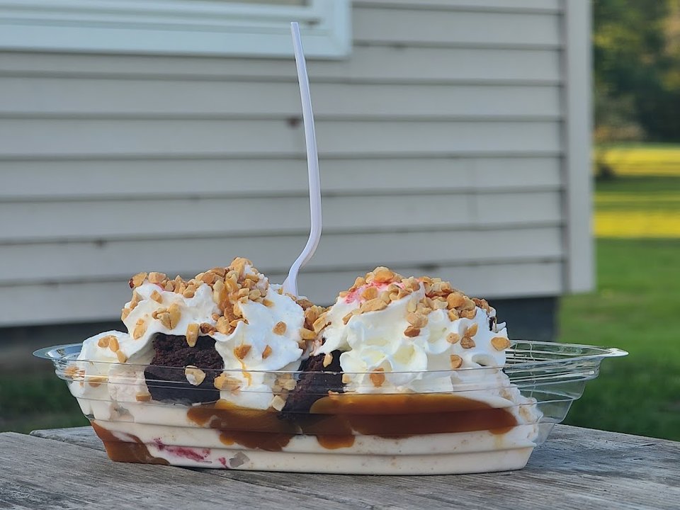 Hard Serve Sundae